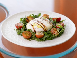 Drivu Pesto Burrata Salad