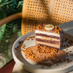 Snicker Cake - Mara Lounge and Restaurant dubai