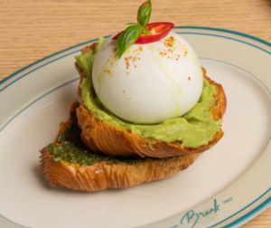 Drivu Croissant Pesto Burrata