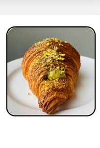 Drivu Pistachio Croissant