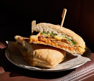 Grilled Chicken Sandwich - Frontyard abu-dhabi