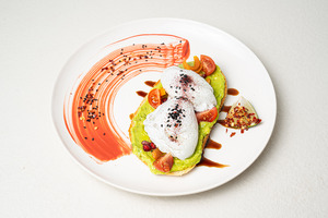 Avo Toast With Eggs - Frontyard abu-dhabi
