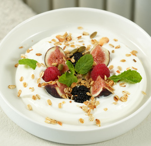 Figs And Berries Greek Yogurt - Frontyard abu-dhabi