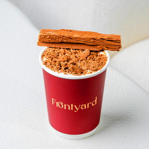 Flakes Hot Chocolate - Frontyard abu-dhabi
