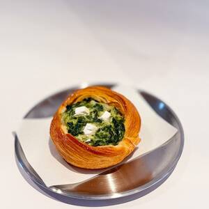 Drivu Spinach Croissant