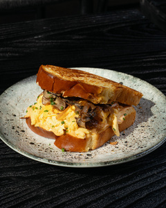 Drivu Brioche Egg Toastie
