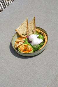 Drivu Halloumi Cheese Green Salad