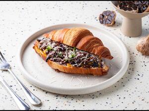 Drivu Black Garlic Egg Croissant