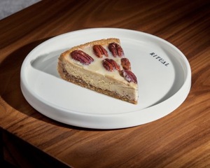 Drivu Cheesecake Pecan Date
