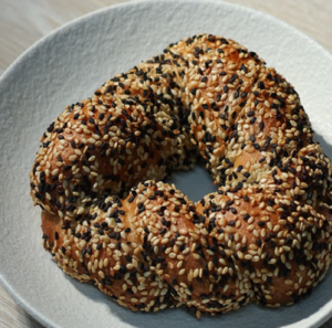Drivu Bagel - Black and White Sesame