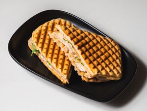Drivu Lemon Chicken Sandwich