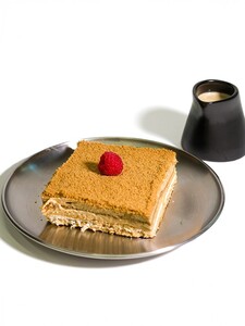 Drivu Latte Cake
