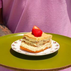 Drivu Strawberry Biscuit Layers