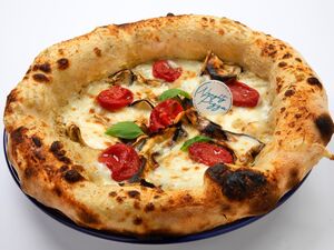 Drivu Parmigiana Pizza