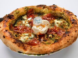 Drivu La Contemporanea (pesto & gold flakes)