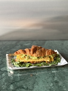 Drivu Avocado Egg Croissant