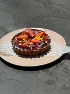 Drivu Strawberry Frangipane Tartlet