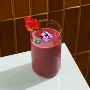 Mixed Berries Smoothie - Link by Mara abu-dhabi