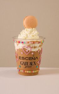 Macarons Vanilla Cupcake - Escena Café al-ain