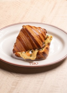 Spicy Omelette Croissant - TRIO dubai