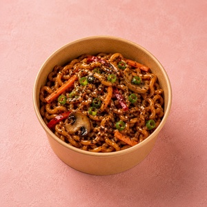 Spicy Wok Noodles - MAMAMEZA abu-dhabi