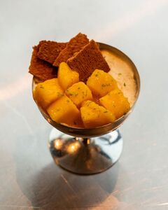 Frozen Yoghurt Mango - OTAKU abu-dhabi