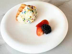 Mini White Chocolate Croissant - Late Lounge dubai