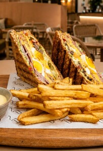 Minced Beef With Turkey Bacon - Two Point Oh dubai