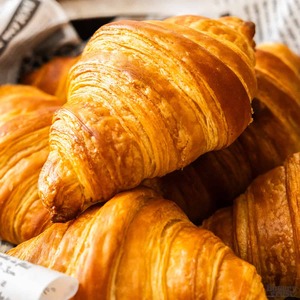Plain Croissant - Yutori Cafe dubai