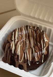 Chocolate Molten Cake - Oishina abu-dhabi