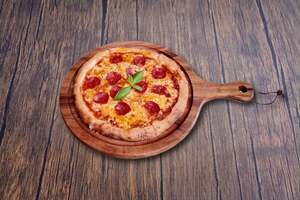 Pepperoni pizza - Wolves Cafe sharjah