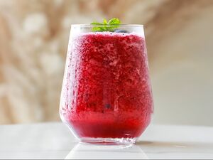 Mixed Berry - Stay Cafe dubai