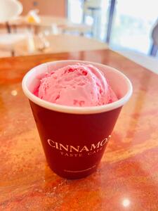 Strawberry Ice Cream - Cinnamon Taste Cafe  sharjah