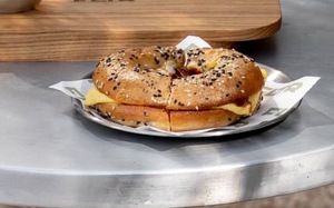 Turkey Ham and Cheese Bagels - Tino dubai