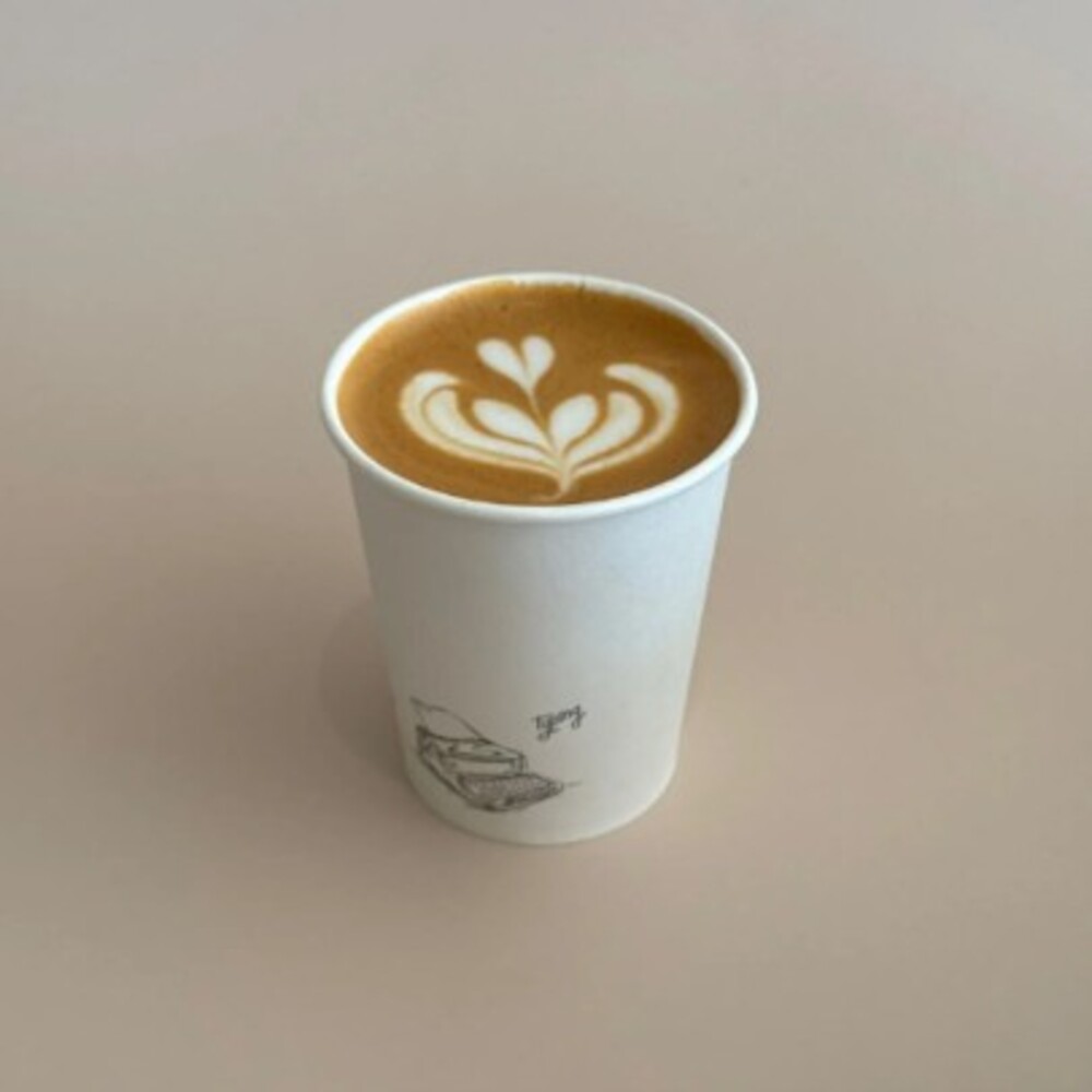 Typing Coffee Shop Zakher 