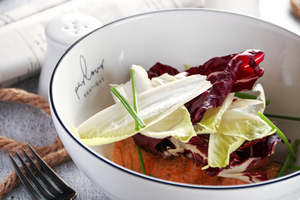 Drivu Salmon Tataki Salad