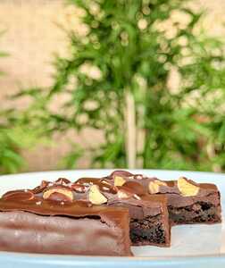 Chocolate Brownies - Roots Cafe ajman