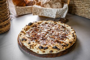 Pizza Musakhan - ZOI Cafe AlJimi al-ain