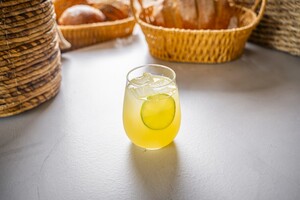 Passion Fruit Lemonade - ZOI Cafe AlJimi al-ain