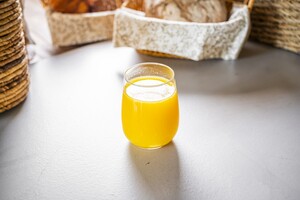 Fresh Orange Press - ZOI Cafe AlJimi al-ain