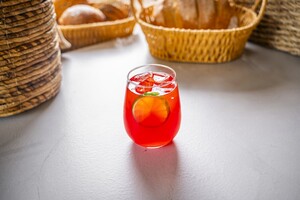 Strawberry Lemonade - ZOI Cafe AlQattara al-ain