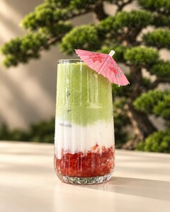 Matcha Strawberry - Chawa Japan sharjah