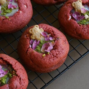 Pistachio & Rosewater Spa Bear Cookies - Artocolate dubai