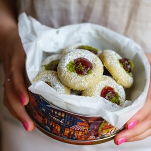 Pistachio Cardamom Thumbprint Cookies with Raspberry Jam - Artocolate dubai