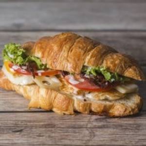 Drivu Four Cheese Croissant