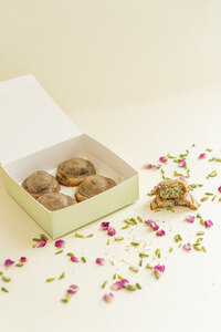 4 Pieces Pistachio Kunafa Cookies  - Pistachio Box dubai