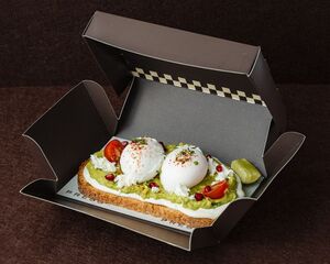 Avo with Poached Eggs - Press AlQana abu-dhabi