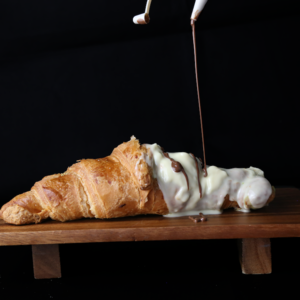 Drivu Big White Chocolate Croissant