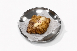Muhalla Croissant - HOUND. sharjah