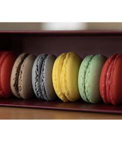 Assorted Macaron box - 8 pcs - La Plage Cafe fujairah